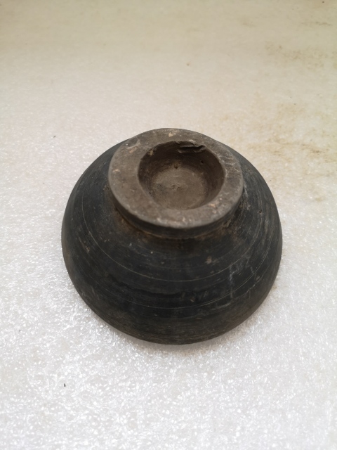 古玩陶瓷元代黑陶小碗拍賣,當前價格480元