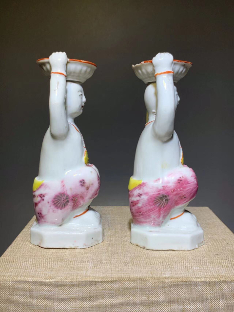 古玩陶瓷彩繪童子蹲人塑像燭臺一對拍賣,當前價格0元