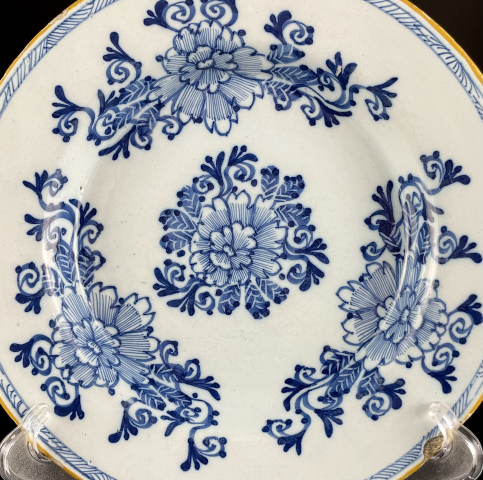 古玩陶瓷清早期青花花卉折沿盤拍賣，當(dāng)前價格880元