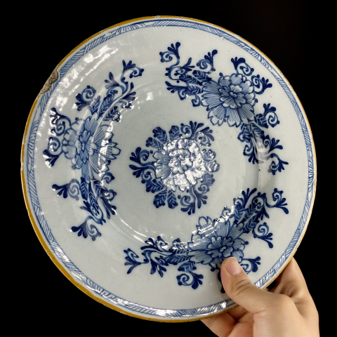 古玩陶瓷清早期青花花卉折沿盤拍賣，當(dāng)前價格880元