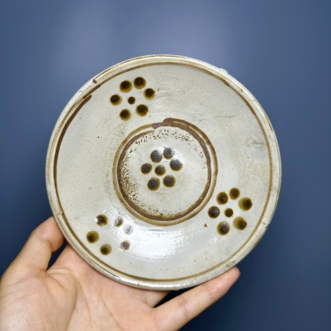 古玩陶瓷磁州窯白地黑花盤(pán)拍賣,當(dāng)前價(jià)格1800元