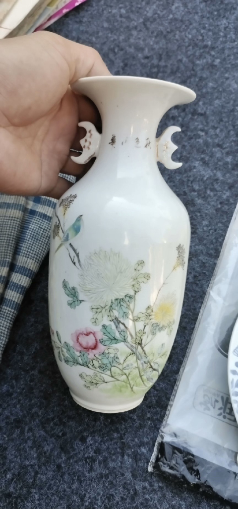 古玩陶瓷粉彩花鳥瓶拍賣，當前價格8600元