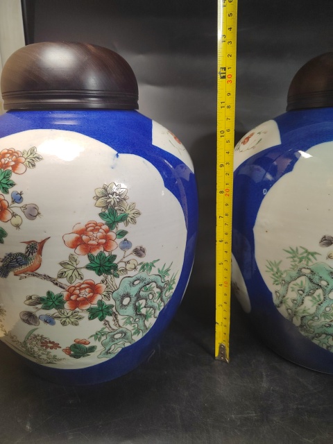 古玩陶瓷灑藍釉開光五彩花鳥紋蓋罐拍賣，當前價格29999元