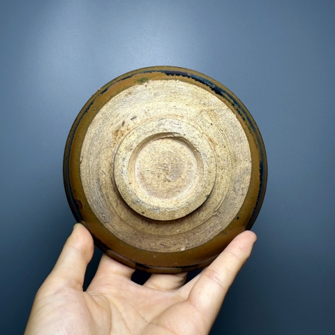 古玩陶瓷磁州窯黑釉鐵銹斑紋盤(pán)拍賣(mài),當(dāng)前價(jià)格88000元