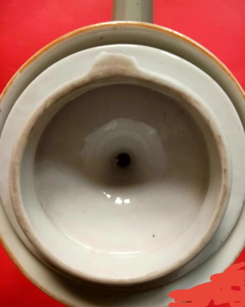 古玩陶瓷粉彩山水亭樓紋大茶壺拍賣，當前價格158元