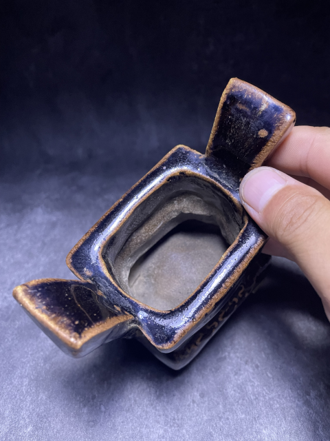 古玩陶瓷福祿壽黑釉印花鼎式爐拍賣,當前價格678元