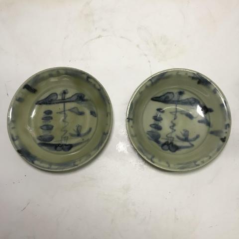 古玩陶瓷明代 青花山水紋盤一對拍賣,當(dāng)前價格388元