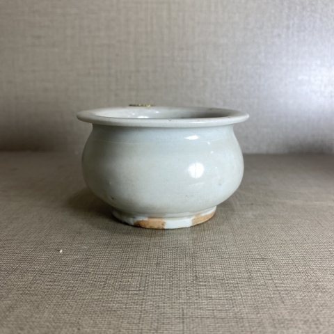 古玩陶瓷白釉圈足爐拍賣,當(dāng)前價格799元