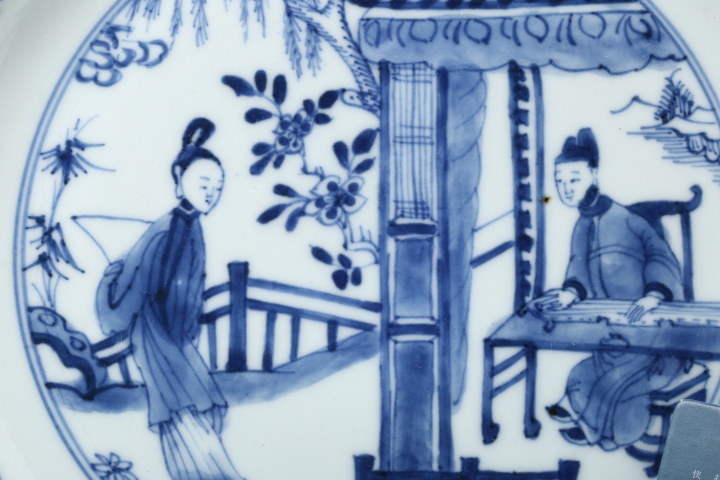 古玩陶瓷清康熙·青花西廂記鶯鶯聽琴圖折沿盤拍賣，當(dāng)前價(jià)格10800元