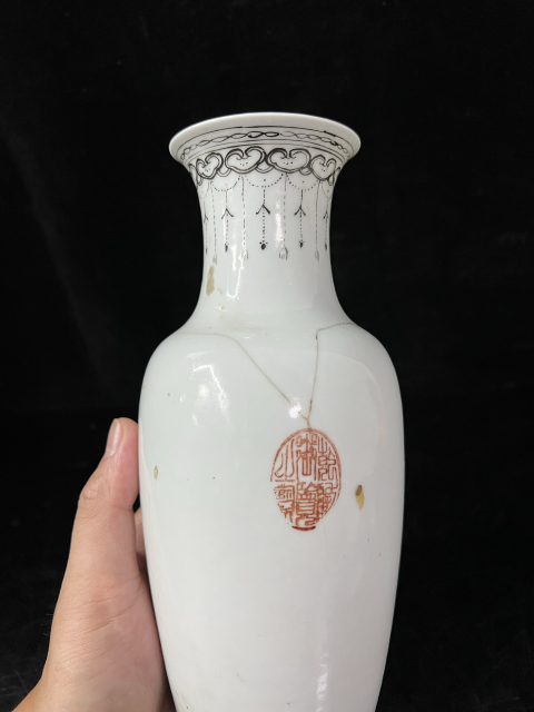 古玩陶瓷粉彩郭子儀拜壽圖撇口瓶拍賣，當前價格1600元