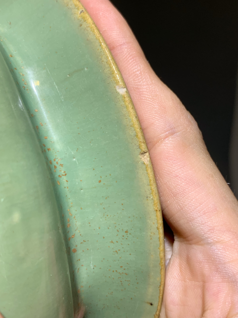 古玩陶瓷清中期宜興窯綠釉三足爐拍賣,當前價格999元