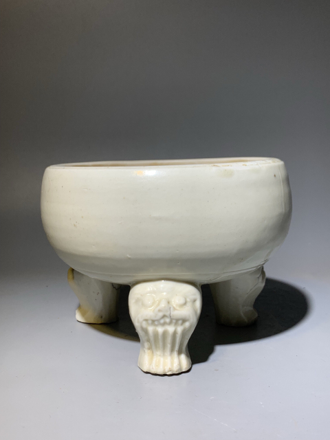 古玩陶瓷（明代精品）德化窯三獸足香爐拍賣，當(dāng)前價(jià)格128888元