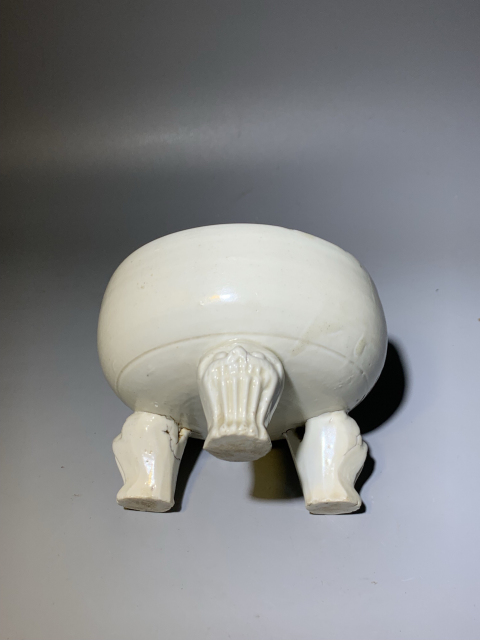 古玩陶瓷（明代精品）德化窯三獸足香爐拍賣，當(dāng)前價(jià)格128888元