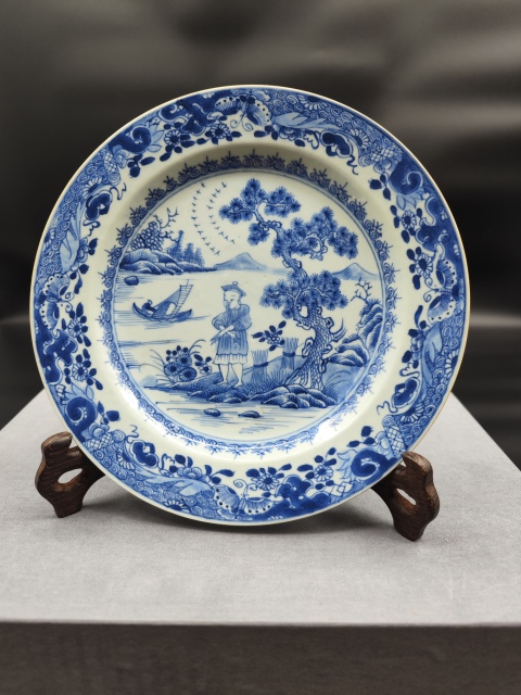 古玩陶瓷乾隆人物山水紋青花盤拍賣，當前價格1580元