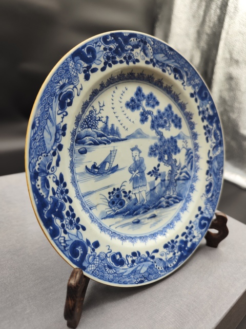 古玩陶瓷乾隆人物山水紋青花盤拍賣，當前價格1580元