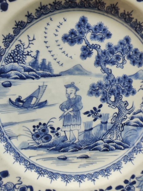 古玩陶瓷乾隆人物山水紋青花盤拍賣，當前價格1580元