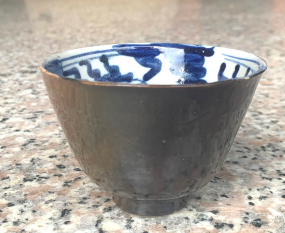 域鉴古玩】外紫金釉内青花金玉满堂仰钟杯拍卖价格/图片/值多少钱