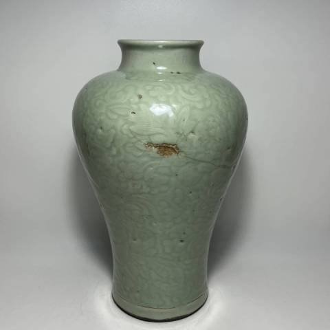 古玩陶瓷冬青釉刻花梅瓶拍賣，當(dāng)前價格3000元
