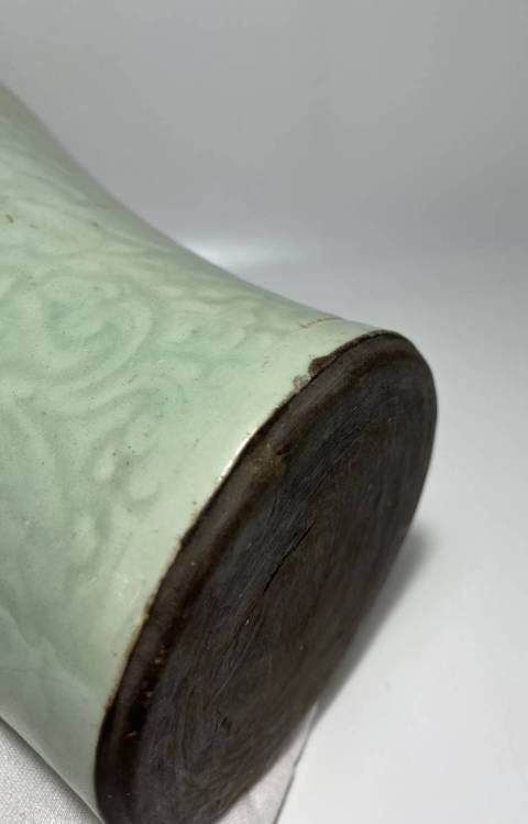 古玩陶瓷冬青釉刻花梅瓶拍賣，當(dāng)前價格3000元