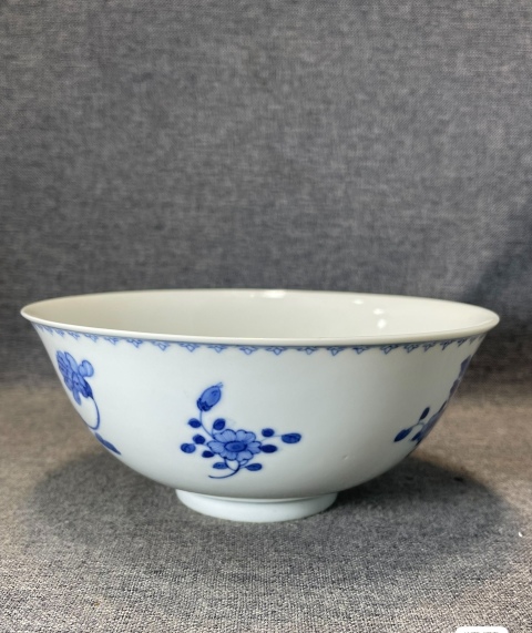 古玩陶瓷官窯清光緒 青花折枝花卉紋碗拍賣,當(dāng)前價格25000元