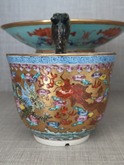 古玩陶瓷粉彩重工龍紋公道杯拍賣，當(dāng)前價(jià)格59800元