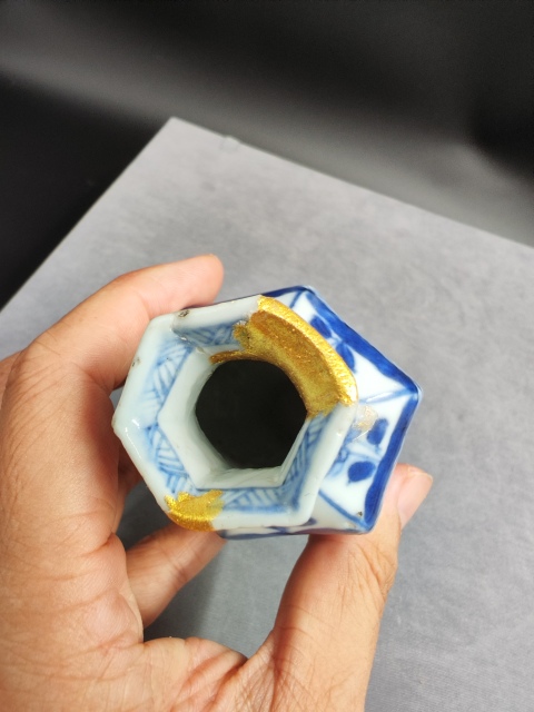 古玩陶瓷康熙四美仕女紋青花瓶拍賣，當(dāng)前價格1200元
