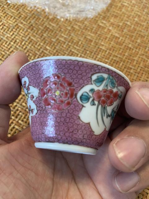 古玩陶瓷雍正粉彩人物花鳥杯拍賣,當前價格9999元