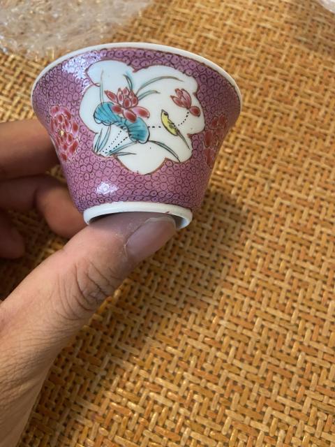 古玩陶瓷雍正粉彩人物花鳥杯拍賣,當前價格9999元