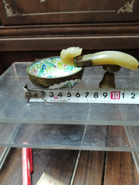古玩玉器清和田玉“龍首帶鉤”鑲銅胎琺瑯彩杯拍賣，當前價格9999元