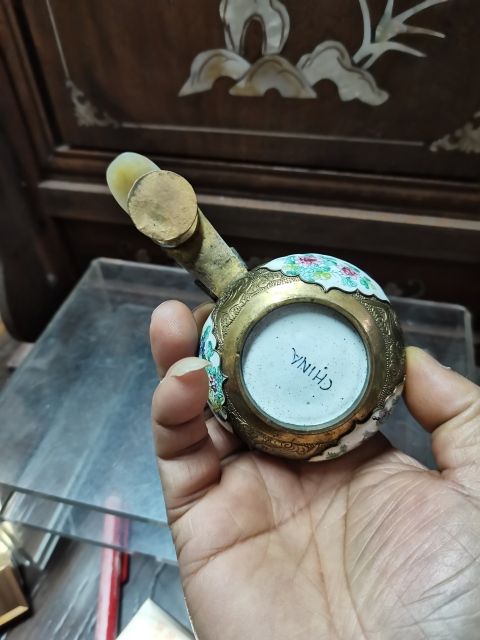 古玩玉器清和田玉“龍首帶鉤”鑲銅胎琺瑯彩杯拍賣，當前價格9999元