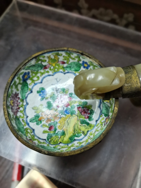 古玩玉器清和田玉“龍首帶鉤”鑲銅胎琺瑯彩杯拍賣，當前價格9999元
