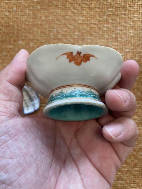 古玩陶瓷同治粉彩金魚滿堂高足小盤拍賣,當前價格5000元