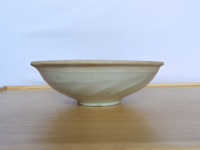 古玩陶瓷青白釉面包碗拍賣,當前價格0元
