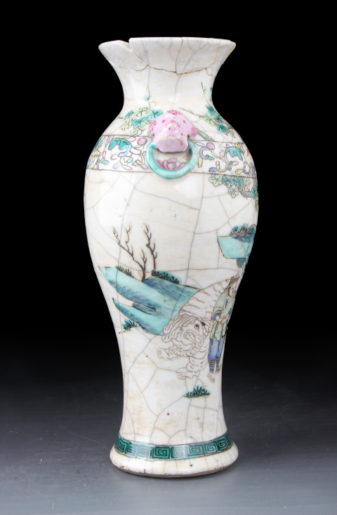 古玩陶瓷【8475】清晚期  哥釉粉彩通景拜相圖獸耳銜環(huán)觀音瓶拍賣，當(dāng)前價(jià)格2200元