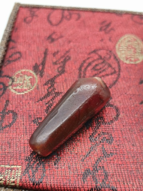 古玩玉器秦·天然紅瑪瑙多棱珠拍賣,當前價格100元