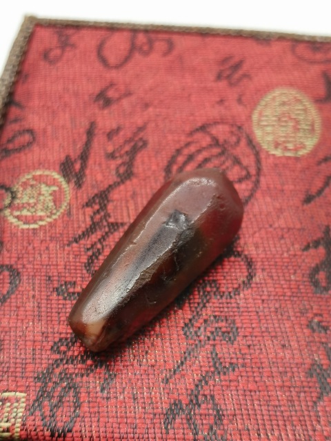 古玩玉器秦·天然紅瑪瑙多棱珠拍賣,當前價格100元