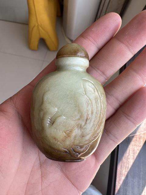 域鉴古玩】地方玉雕“凤鸟纹”鼻烟壶鉴定结果_地方玉雕“凤鸟纹