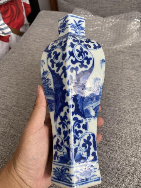 古玩陶瓷青花六方瓶拍賣,當前價格10000元