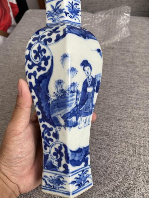 古玩陶瓷青花六方瓶拍賣,當前價格10000元
