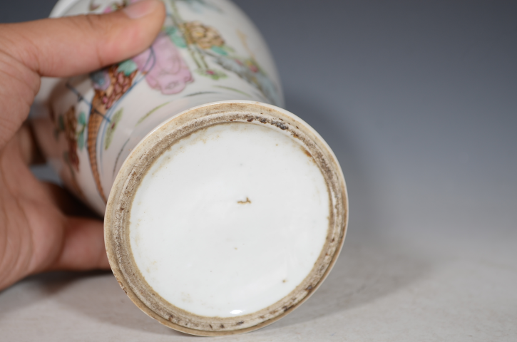 古玩陶瓷【名家精品】民國粉彩美人春色詩文觀音瓶拍賣,當(dāng)前價(jià)格688元