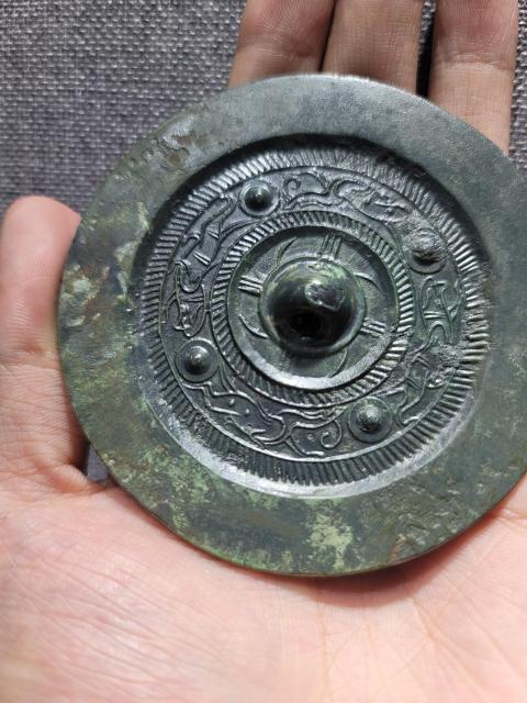 古玩銅器漢代?銅鏡拍賣，當前價格2888元