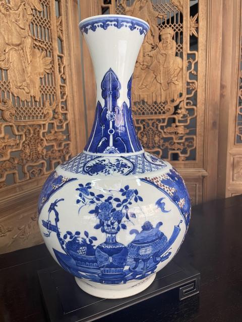 古玩陶瓷青花釉里紅花卉天球瓶拍賣，當前價格55000元