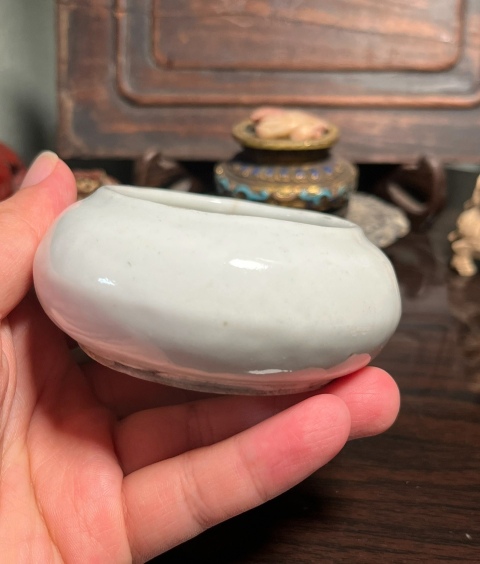 古玩陶瓷清中晚期白釉鏜鑼洗拍賣,當(dāng)前價(jià)格3000元