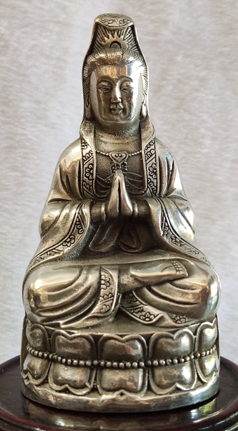 古玩雜項(xiàng)白銅觀音菩薩像拍賣,當(dāng)前價(jià)格498元