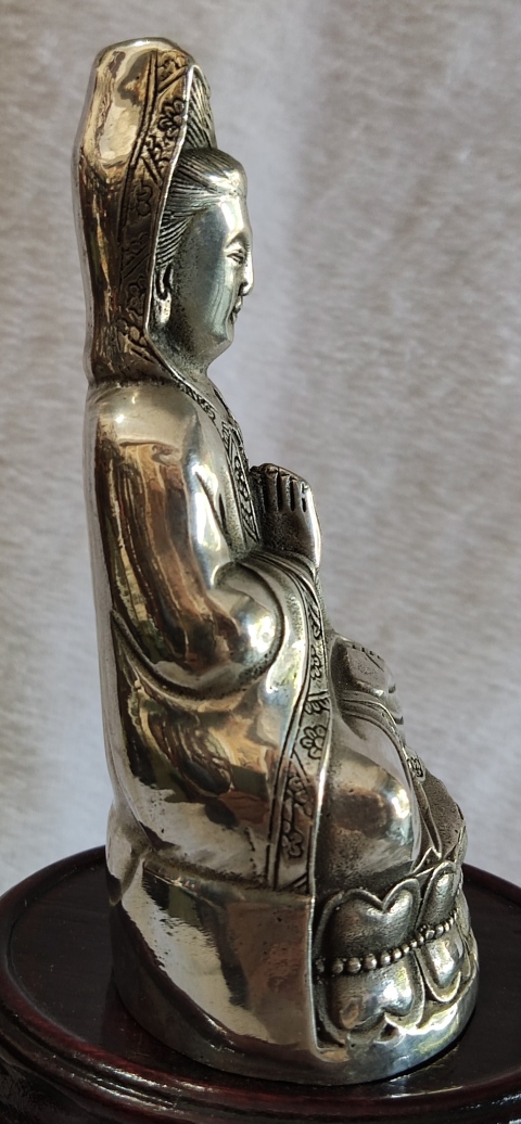 古玩雜項(xiàng)白銅觀音菩薩像拍賣,當(dāng)前價(jià)格498元