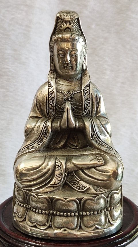 古玩雜項(xiàng)白銅觀音菩薩像拍賣,當(dāng)前價(jià)格498元