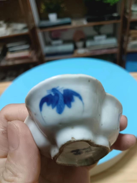 古玩陶瓷光緒海棠形青花盤拍賣，當(dāng)前價格1888元
