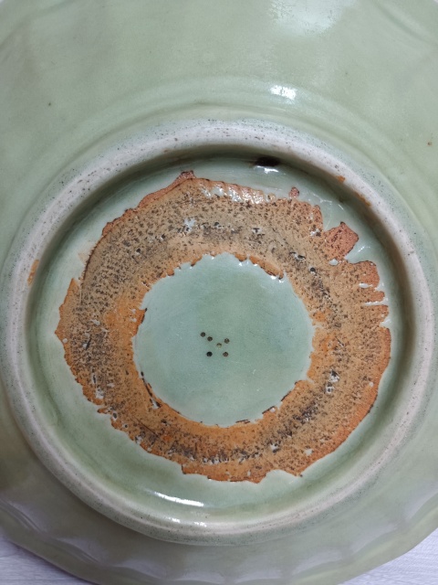 古玩陶瓷龍泉窯刻花盤拍賣，當前價格38888元