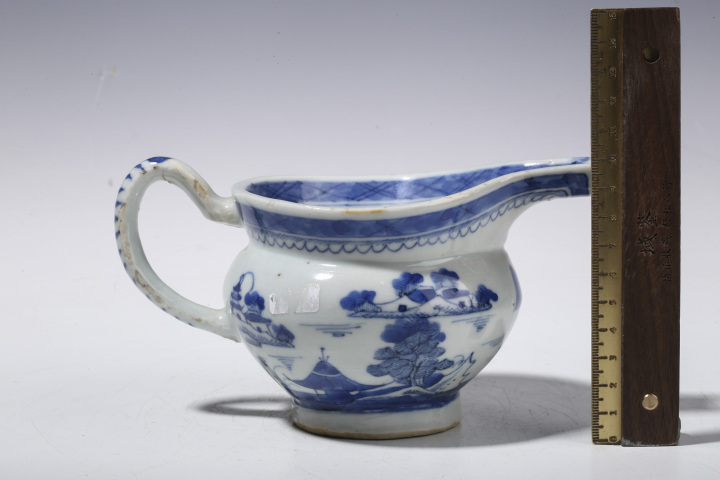 古玩陶瓷清中期?青花山水樓閣紋奶杯拍賣，當前價格1700元