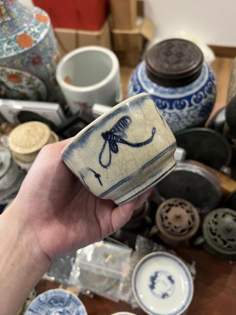 古玩陶瓷哥釉青花荷塘蜻蜓圖香爐拍賣,當前價格299元